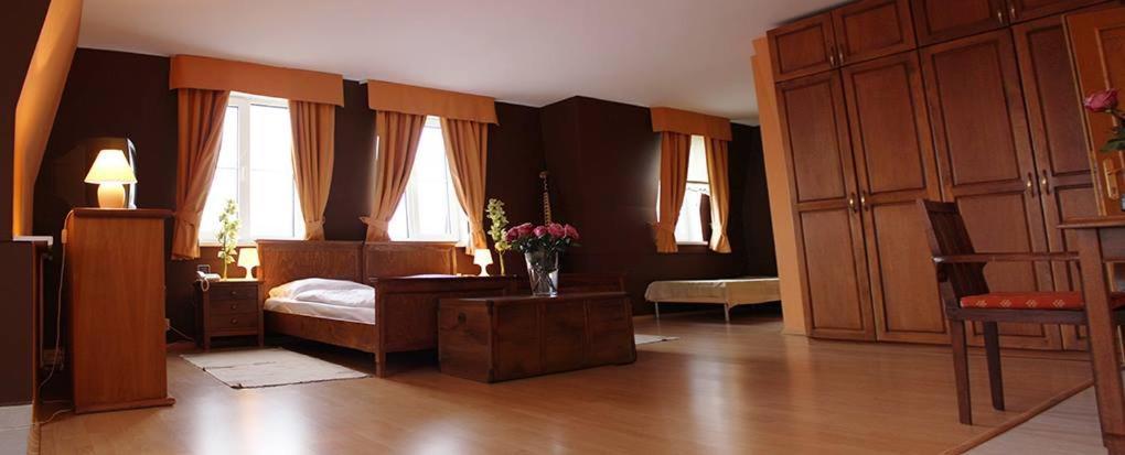 Kastiel Agatka Hotel Chorvatsky Grob ภายนอก รูปภาพ