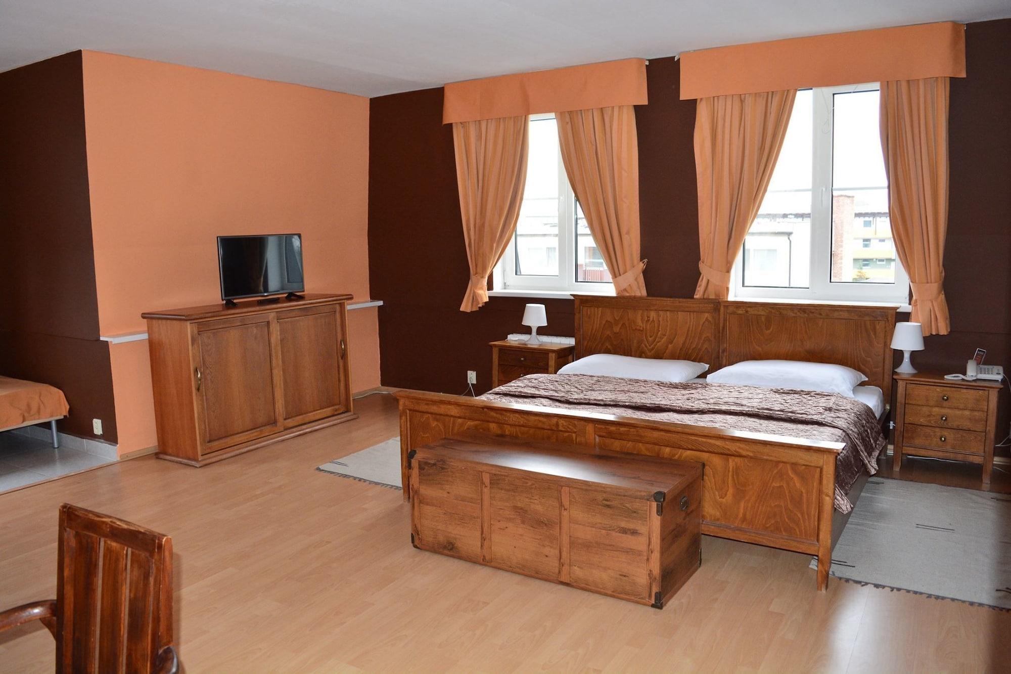 Kastiel Agatka Hotel Chorvatsky Grob ภายนอก รูปภาพ