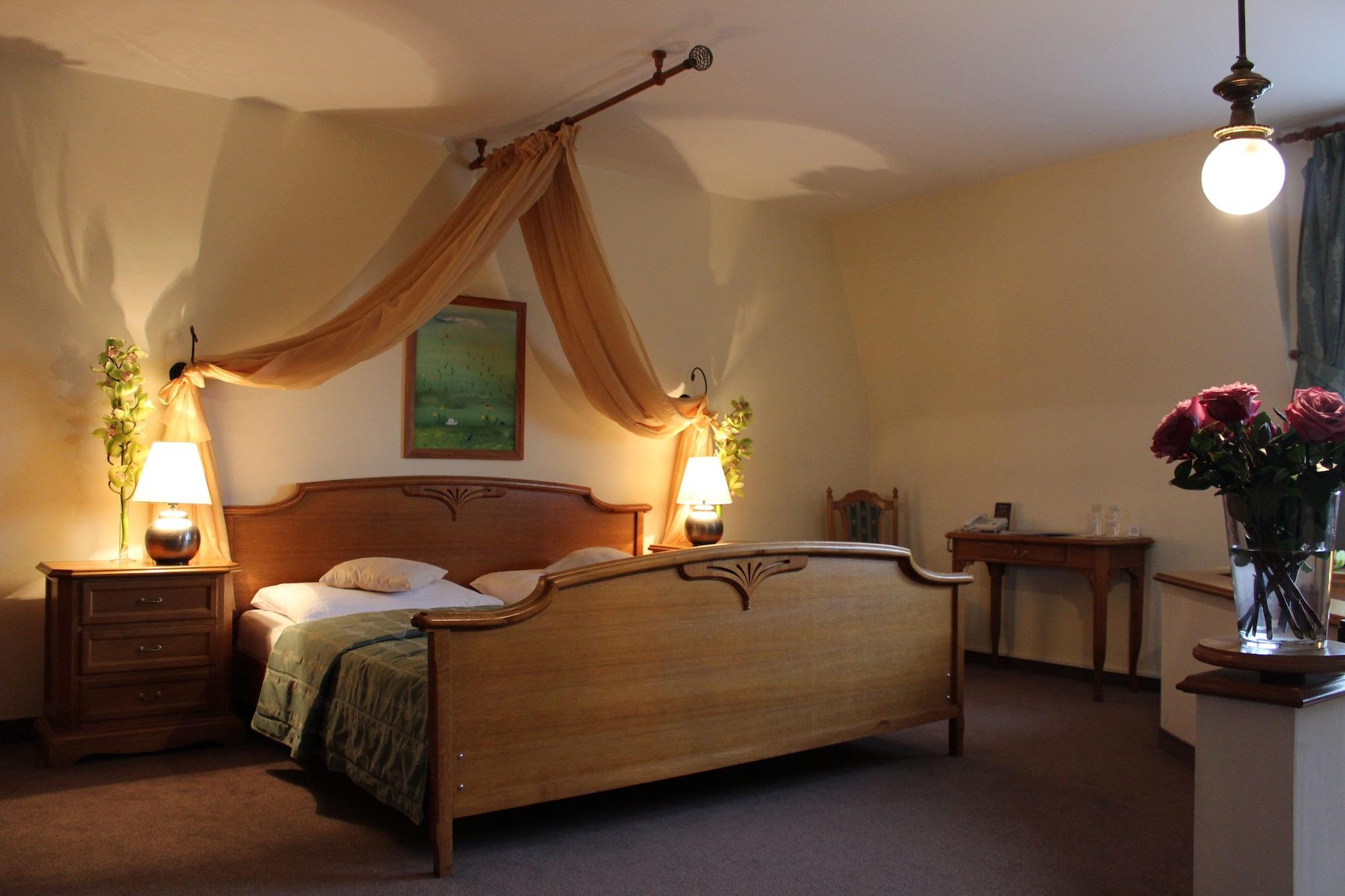 Kastiel Agatka Hotel Chorvatsky Grob ภายนอก รูปภาพ